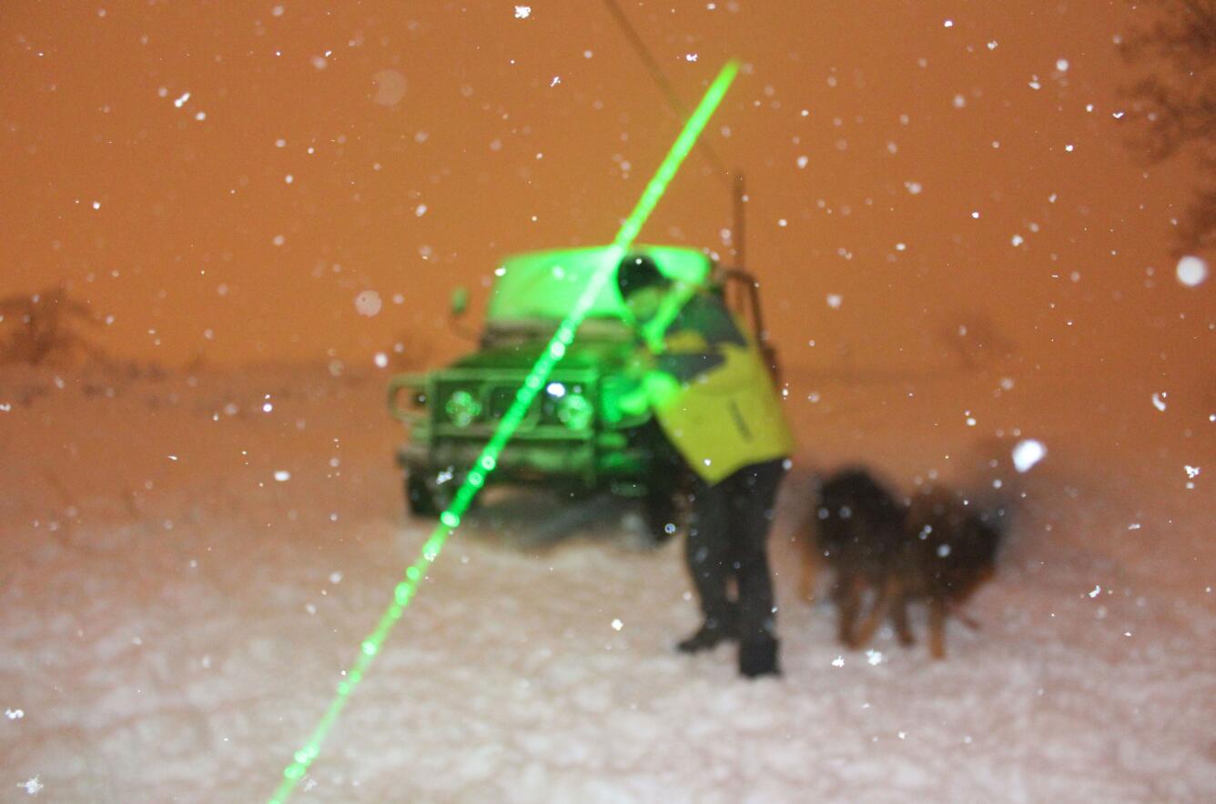 丹東迅鐳KSG300眩目效果.jpg 丹東迅鐳KSG300眩目效果.jpg