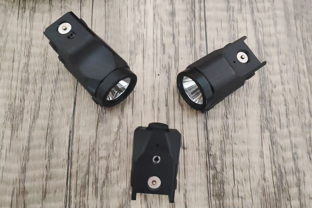 磁力充電.jpg 磁力充電.jpg